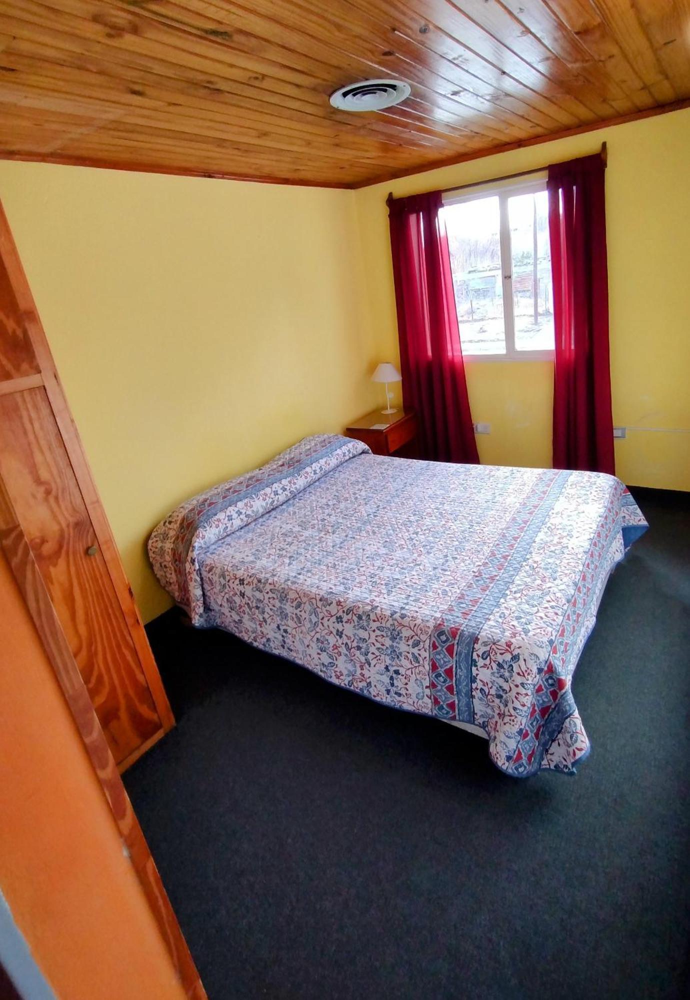 Hostel Elal El Calafate Habitación foto